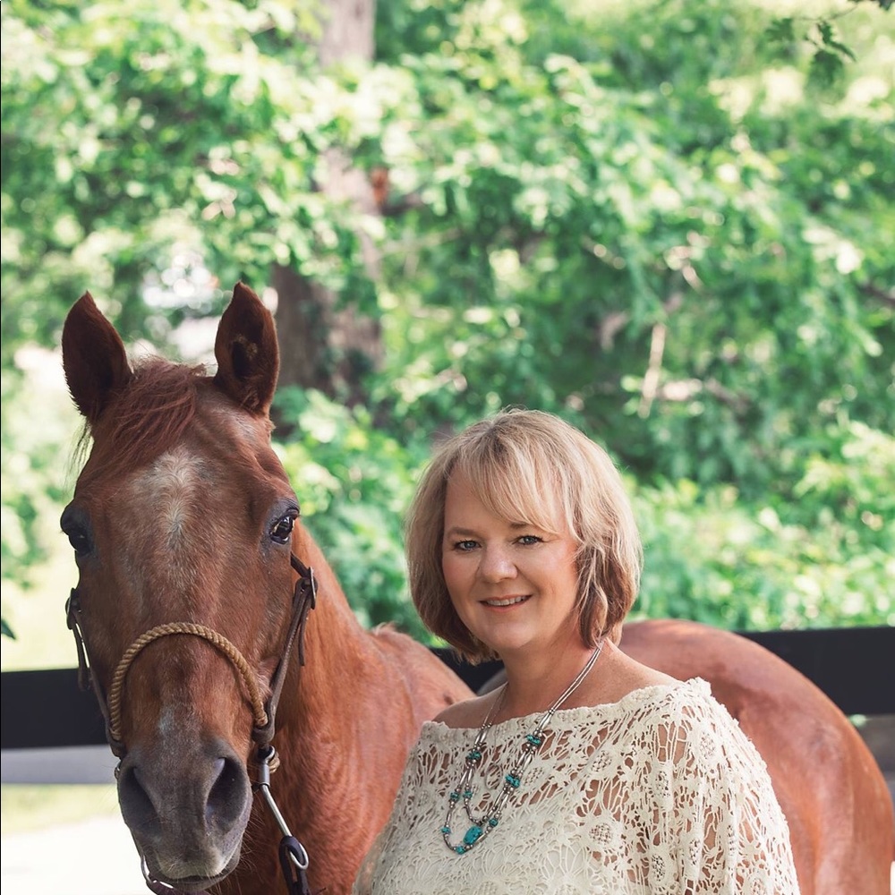 Meet your Posher, Carrie